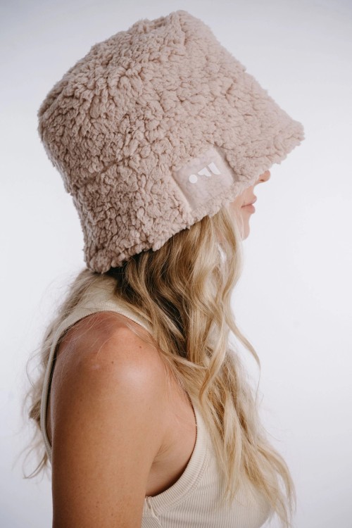 Beige Hat 4in1 SLEEK&FLUFFY