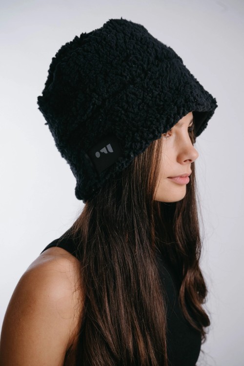 Black Hat  4in1 SLEEK&FLUFFY